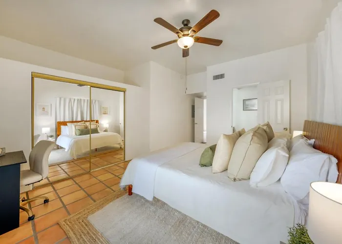 And Quiet 2 Bedroom Lovely Remodel Holiday home *