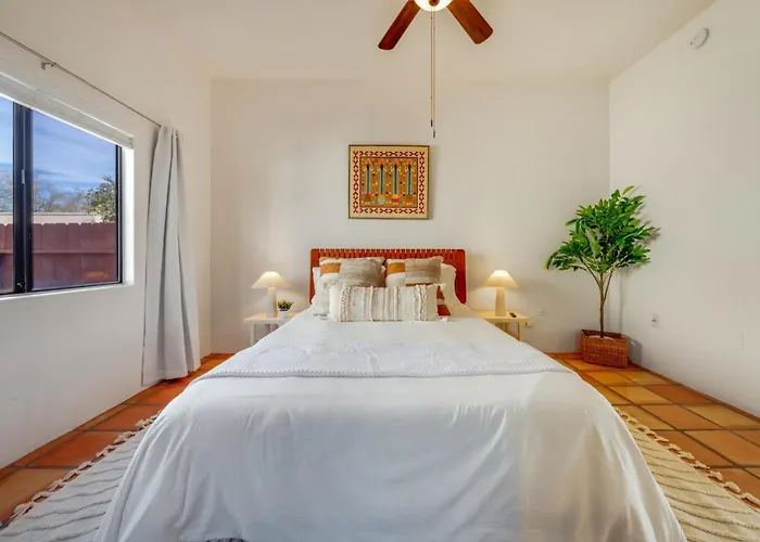 And Quiet 2 Bedroom Lovely Remodel Tucson