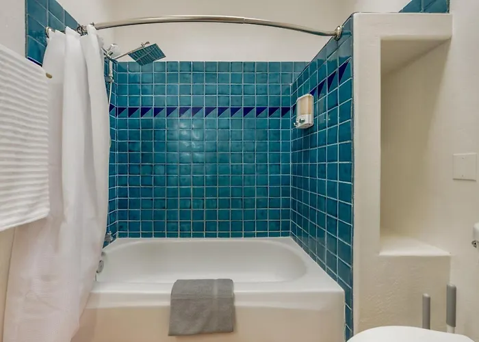 Holiday home And Quiet 2 Bedroom Lovely Remodel